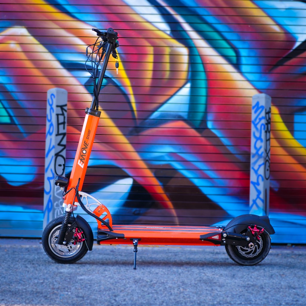 EMOVE Cruiser Electric Scooter Review: The Ultimate Long-Range Commuter’s Dream